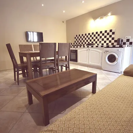 Patrimonio Casale Apartment *